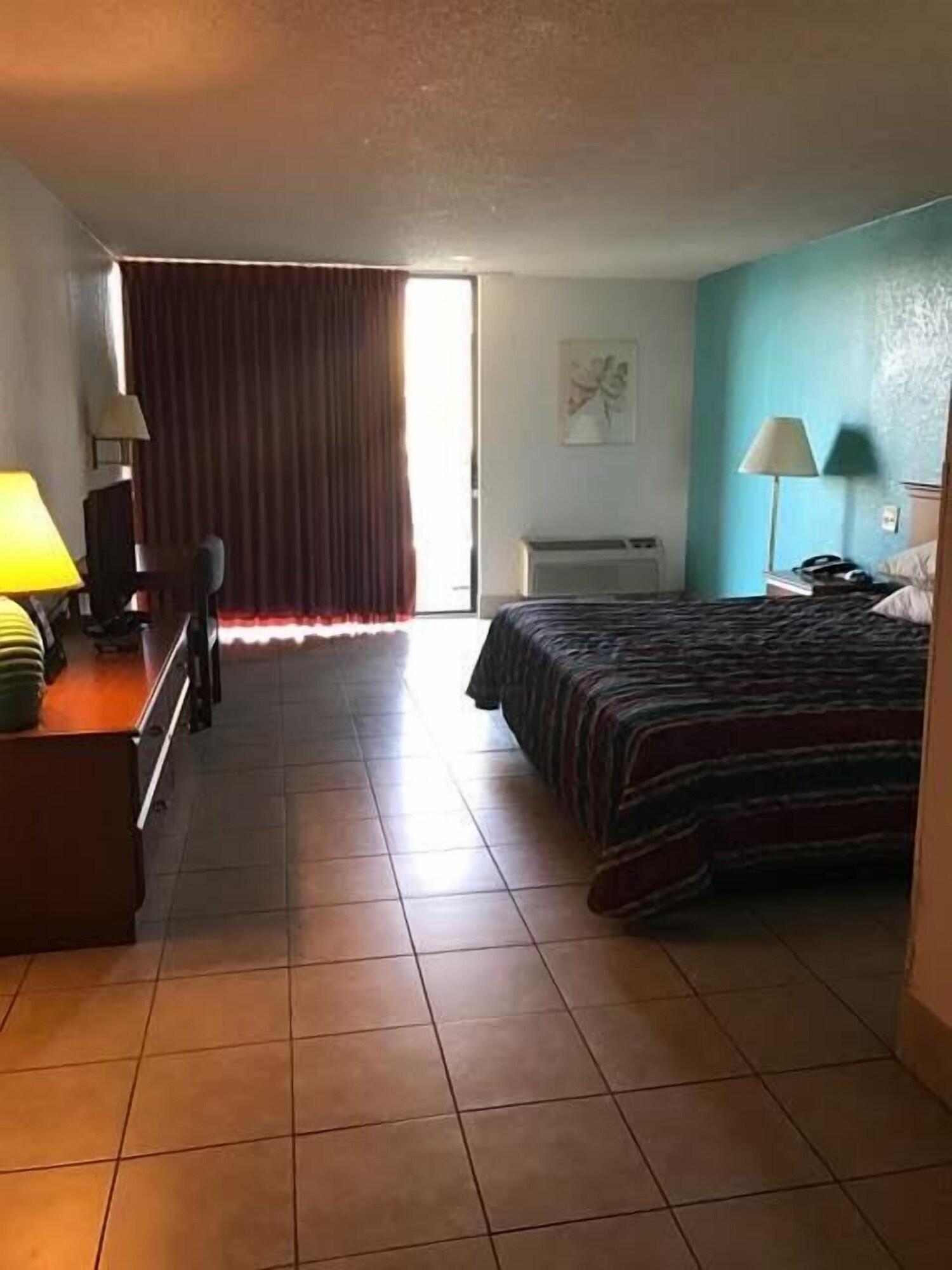 Howard Johnson By Wyndham Winter Haven Fl Ngoại thất bức ảnh