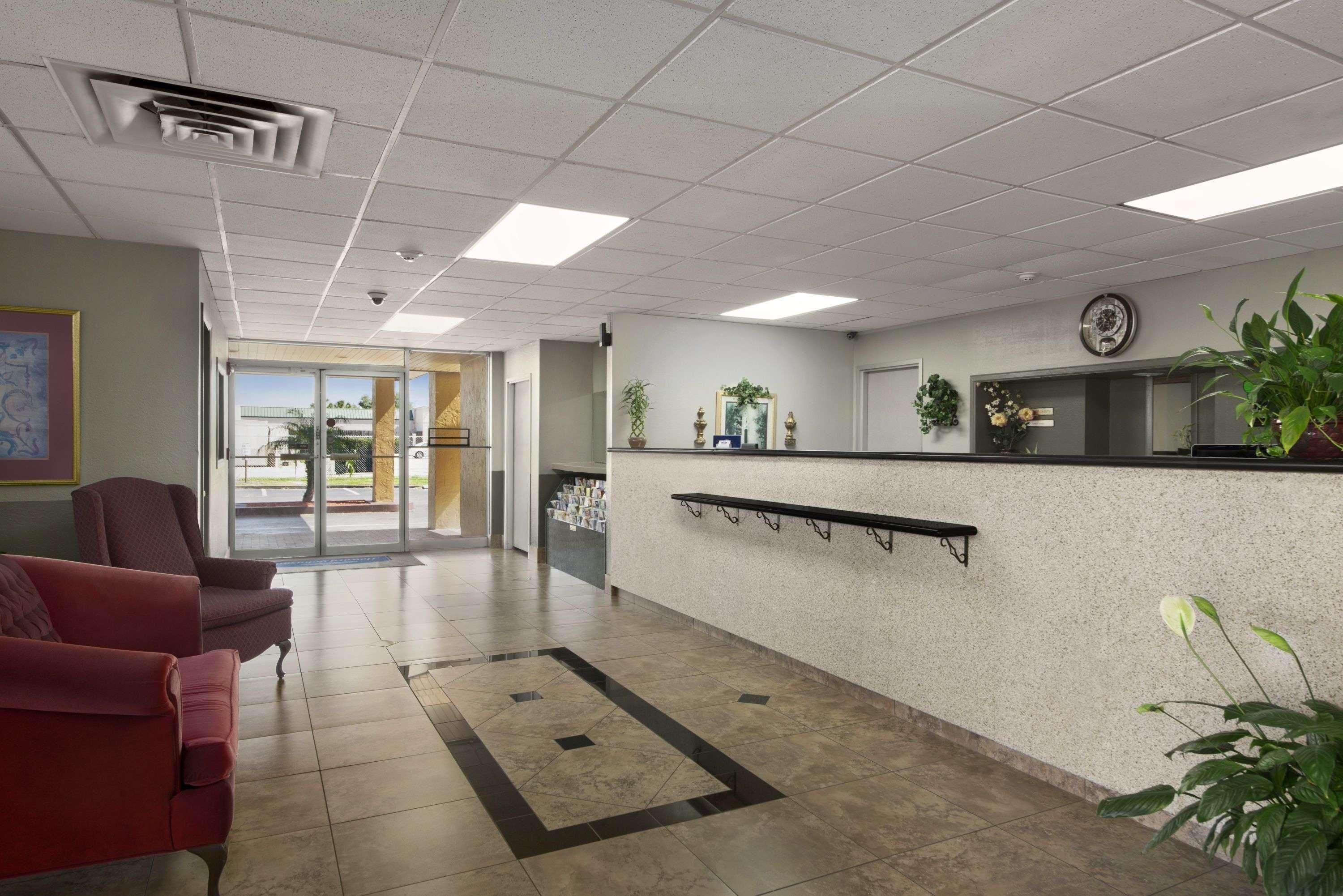 Howard Johnson By Wyndham Winter Haven Fl Ngoại thất bức ảnh